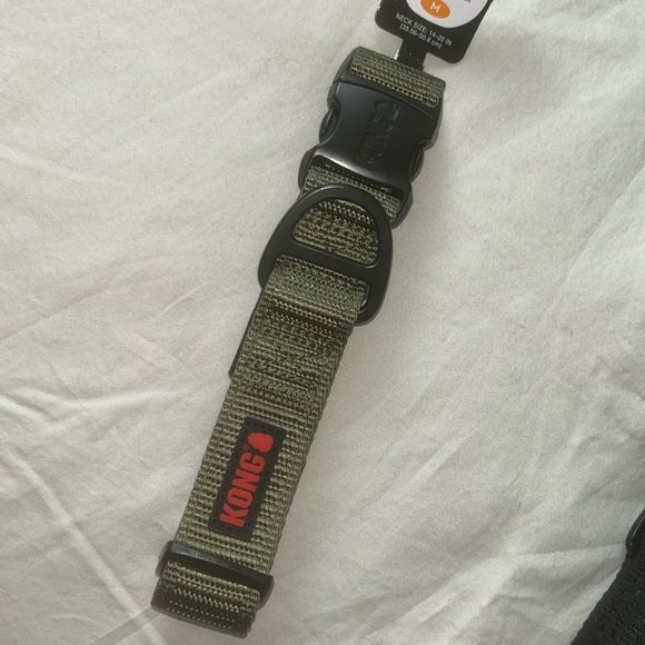 KONG Ultra Durable Chew Resist Green Dog Collar (M) - Picture 1 of 6